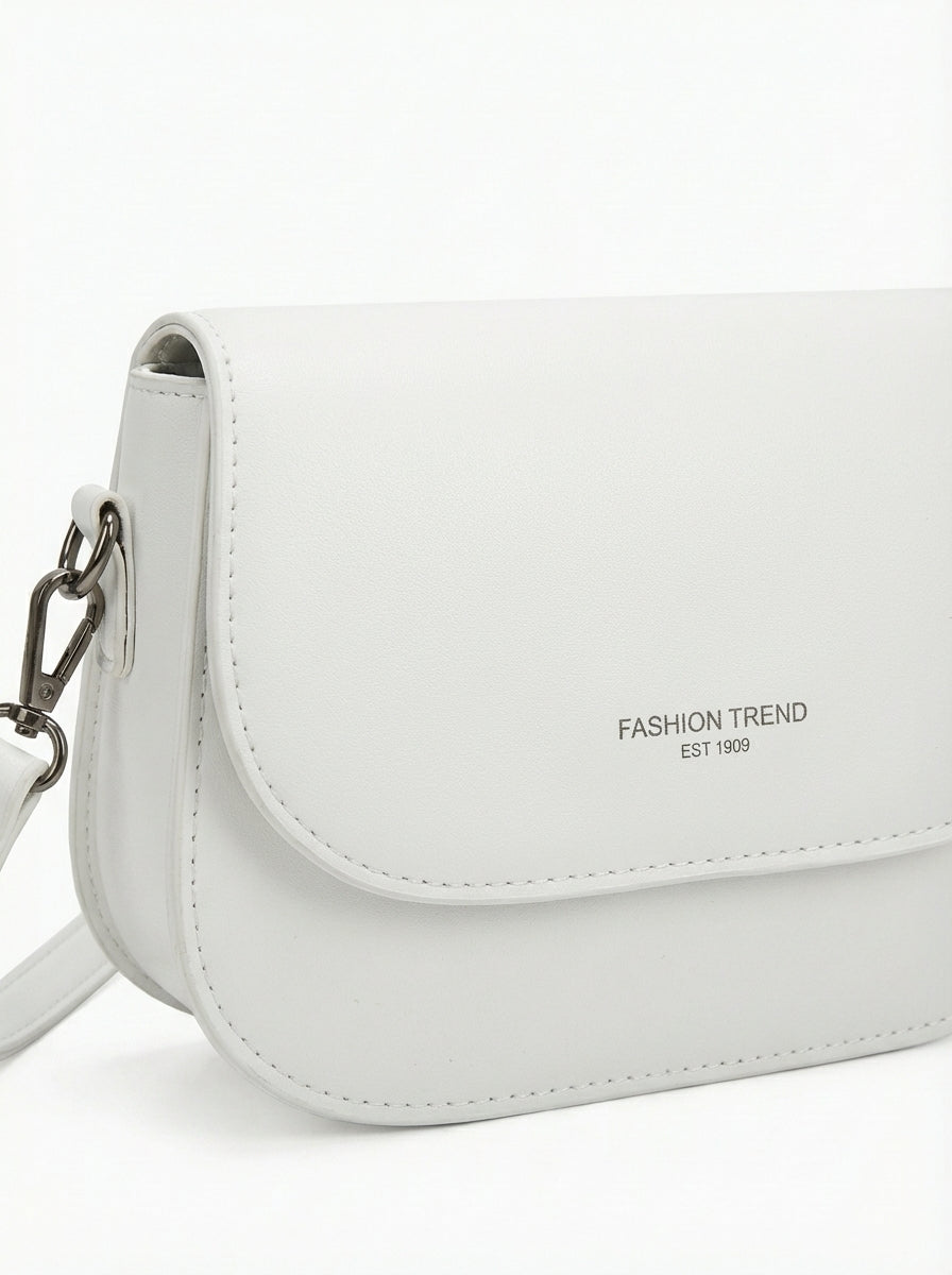 BOLSO ELISA CON SOLAPA DE ACABADO ELEGANTE