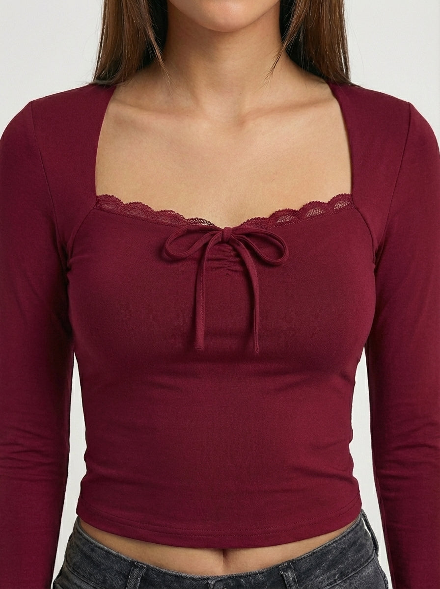 BLUSA AMARA CON ENCAJE Y VOLANTES