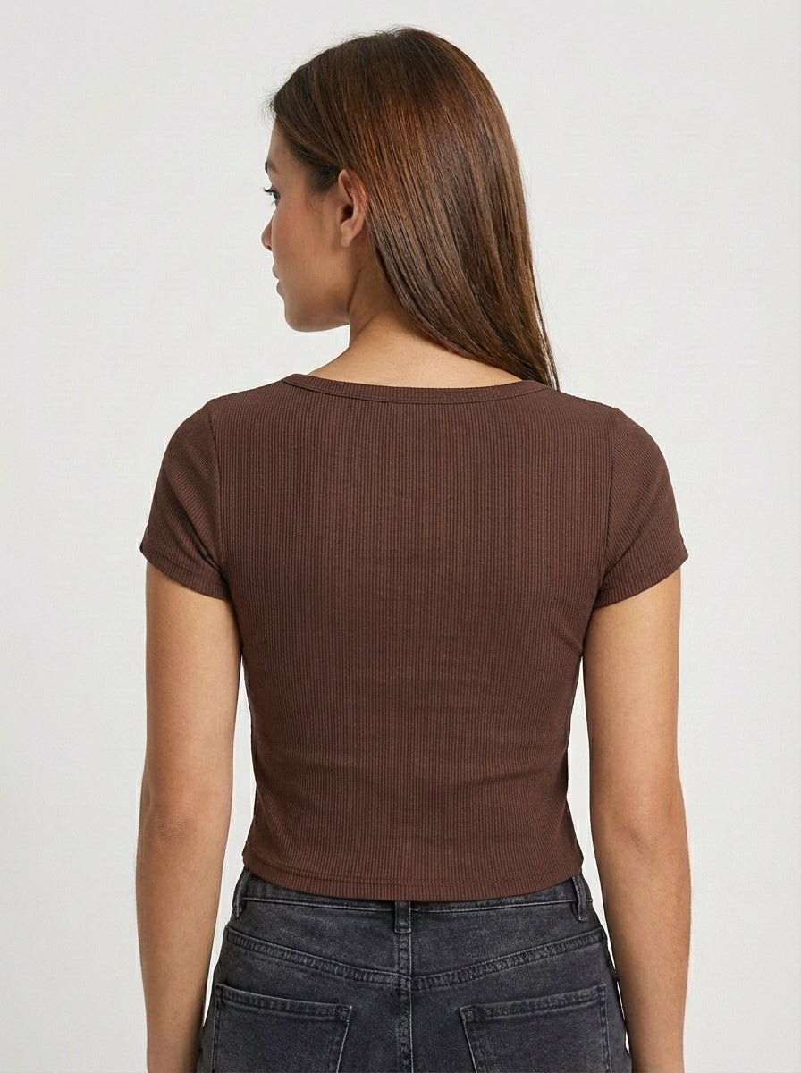 BLUSA AMARA DE CUELLO CUADRADO AJUSTADA