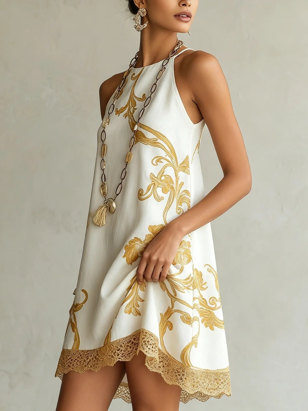 HELOISA | MINI VESTIDO BLANCO DE ENCAJE CON ESTAMPADOS DORADOS