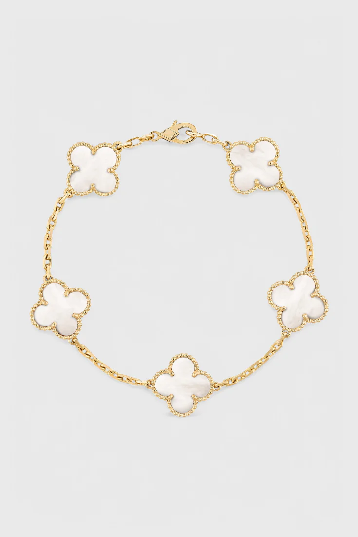 Pulsera con Motivo de Trébol y Elegancia Baño de Oro
