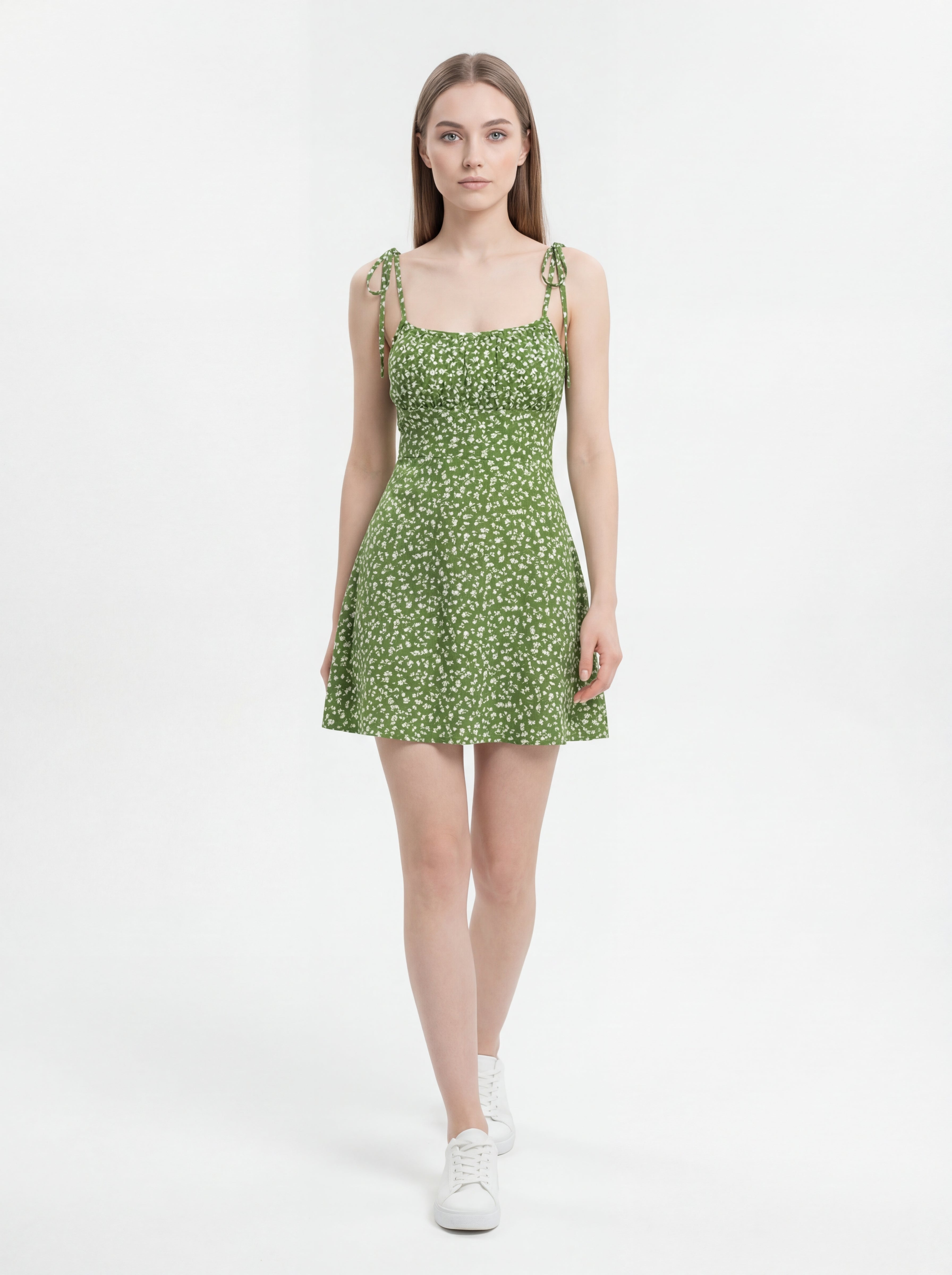 VESTIDO VALERIA FLORAL CON TIRANTES FINOS